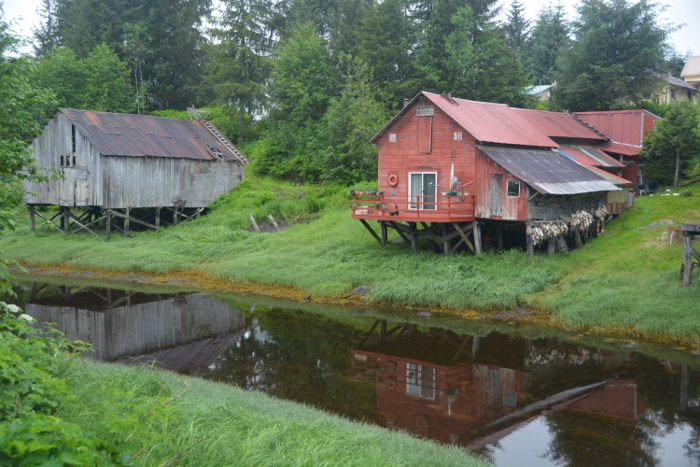 old houses on Hammer Slough